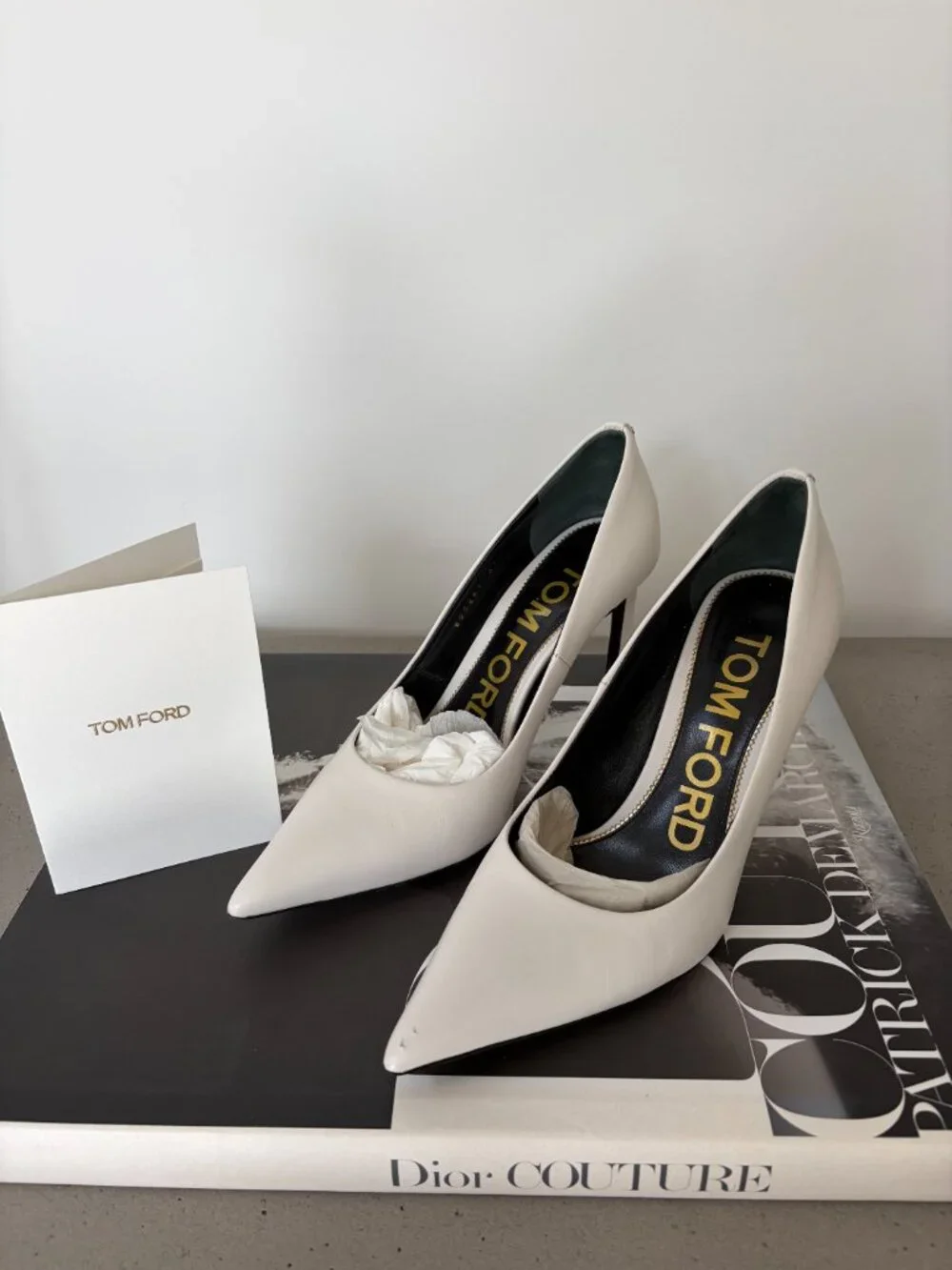 Tom Ford White Leather Pointed Toe Stiletto Pumps 37.5 IT 7.5 US
